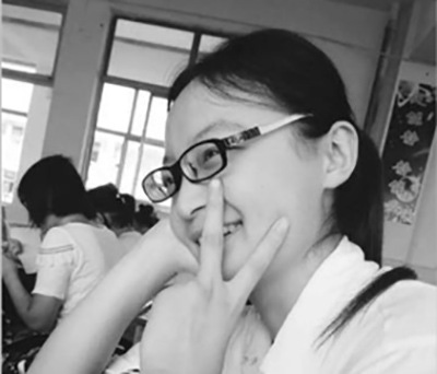 荆州:女孩被骗光9900元女生舞蹈突然昏厥离世学费大学棉袜图片