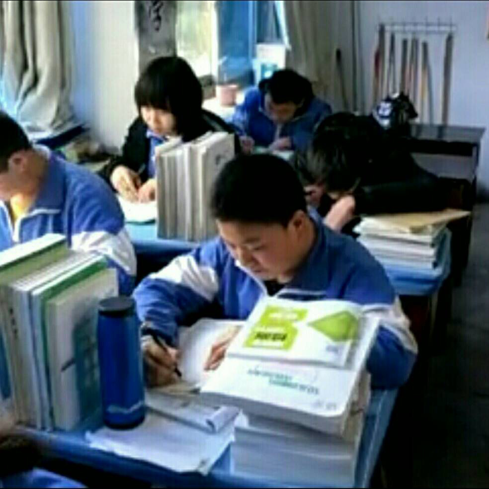 安阳七中九年级不(八)班的学子们,加油! _鸿蒙_