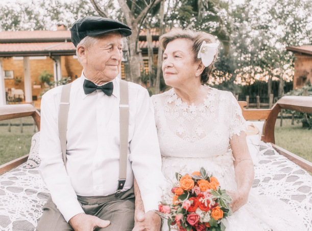夫妇结婚60年补拍婚纱照 这才是嫁给爱情的样子